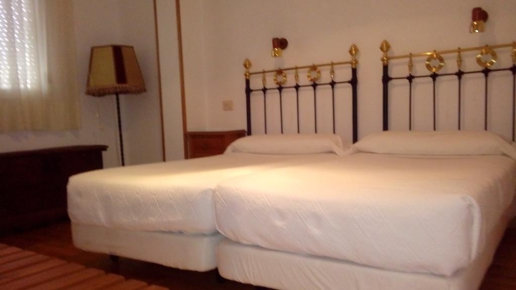 פואבלה דה סנאבריה Hotel Los Perales מראה חיצוני תמונה